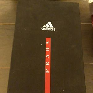 Prada Luna Rossa 21 sneakers